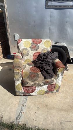 Free chair with cover