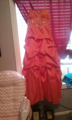 Coral prom/homecoming dress