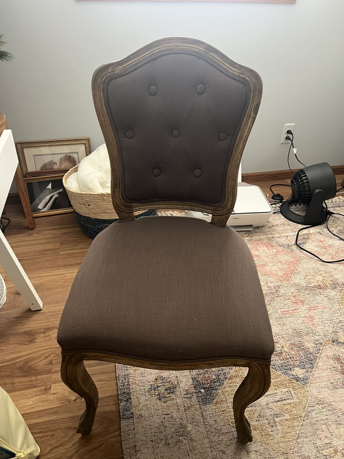 French Quarter Linen Chair 