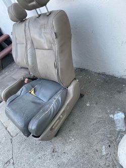 Front seat for toyota tundra 2007 to 2013