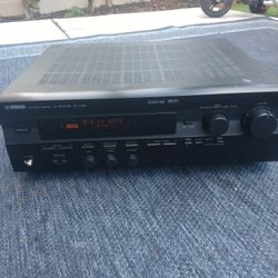 Yamaha RX-V396 Receiver 