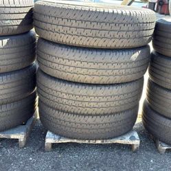265 70 18 Michelin Set of 4 Used Super Clean Set
