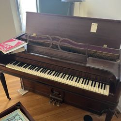 Baldwin Piano 
