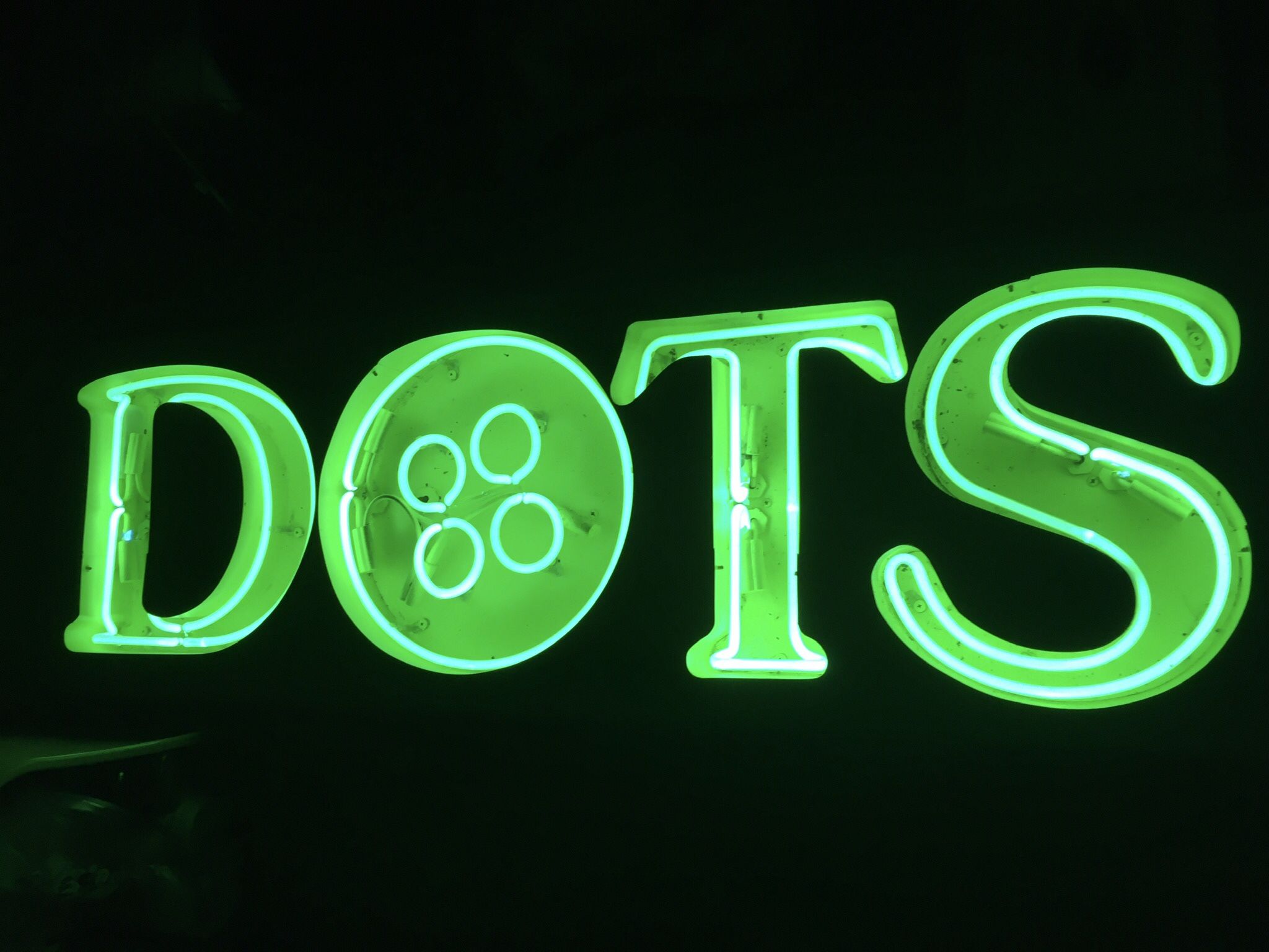 Vintage DOTS neon sign Great condition