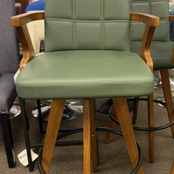 Set of 1 Swivel Counter Stool - 26.7 inch Mid Century Counter Stool with Back and Arms, Walnut Craftsmanship, Faux Leather Seat, Counter Height Bar St