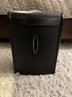 Pen+Gear WM675XA Shredder Shred Safe