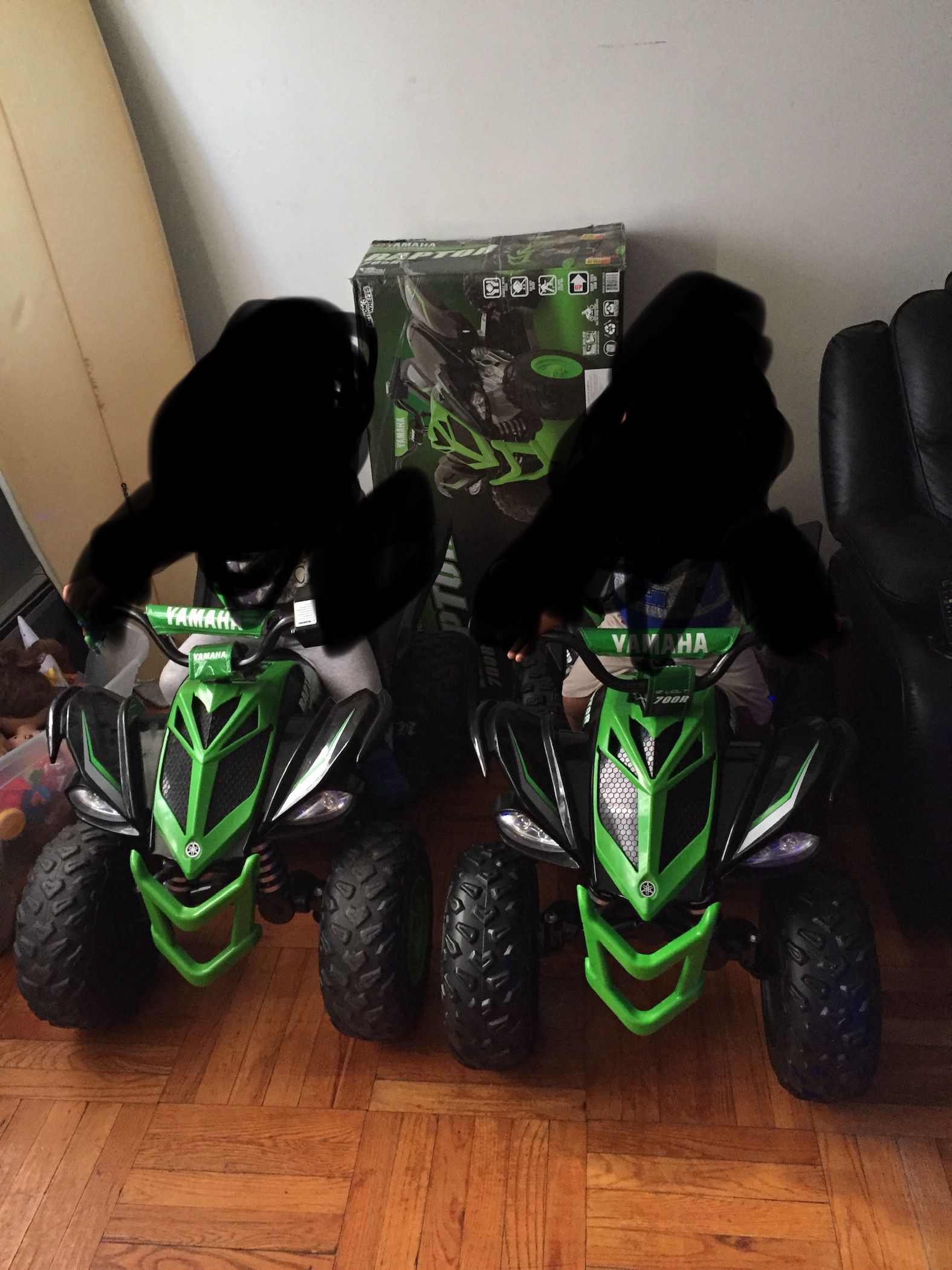 12 Volt Yamaha Raptor Battery Powered Ride-On Black/Green