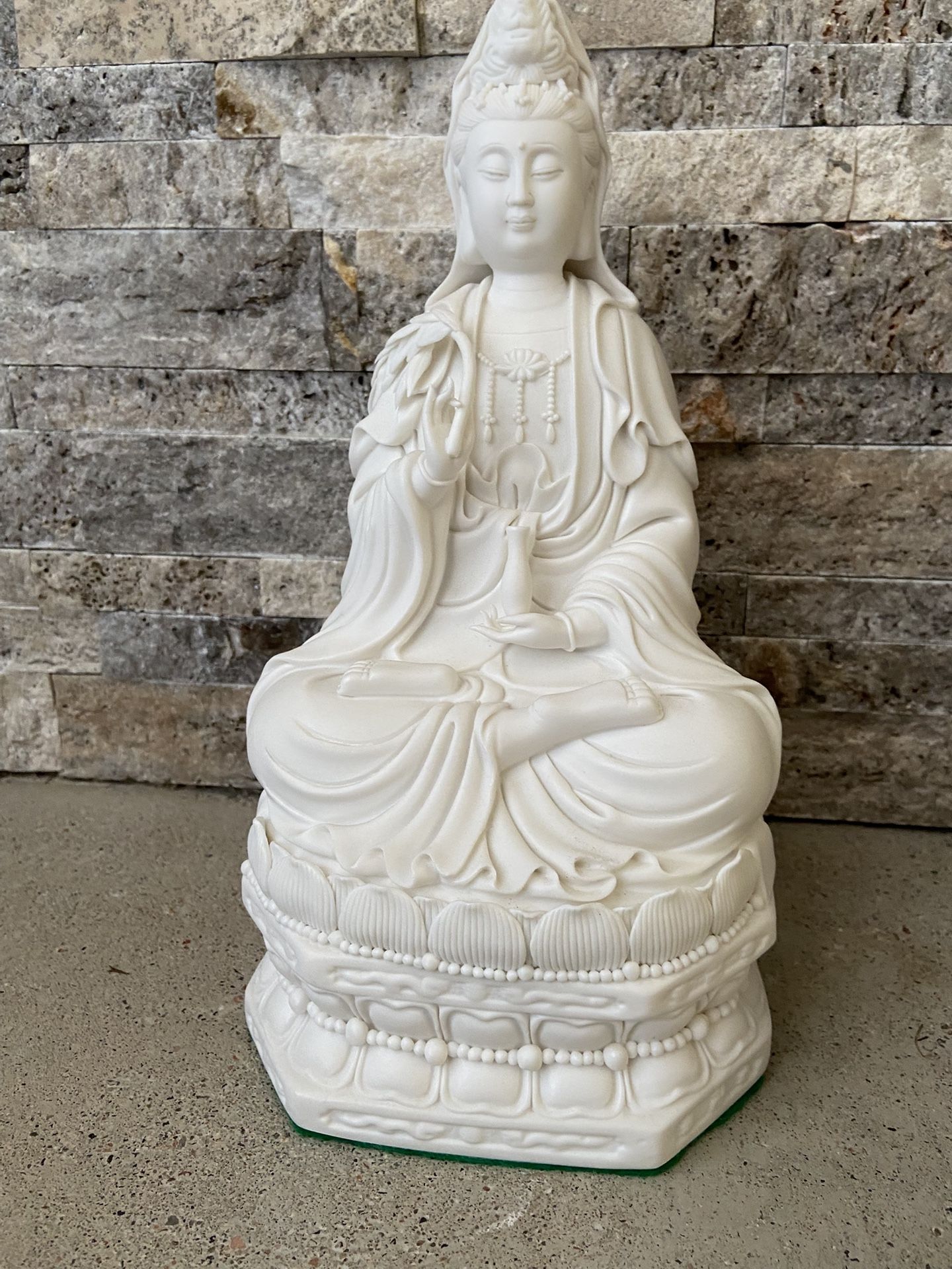 Chinese Dehua Porcalien Buddha Statue