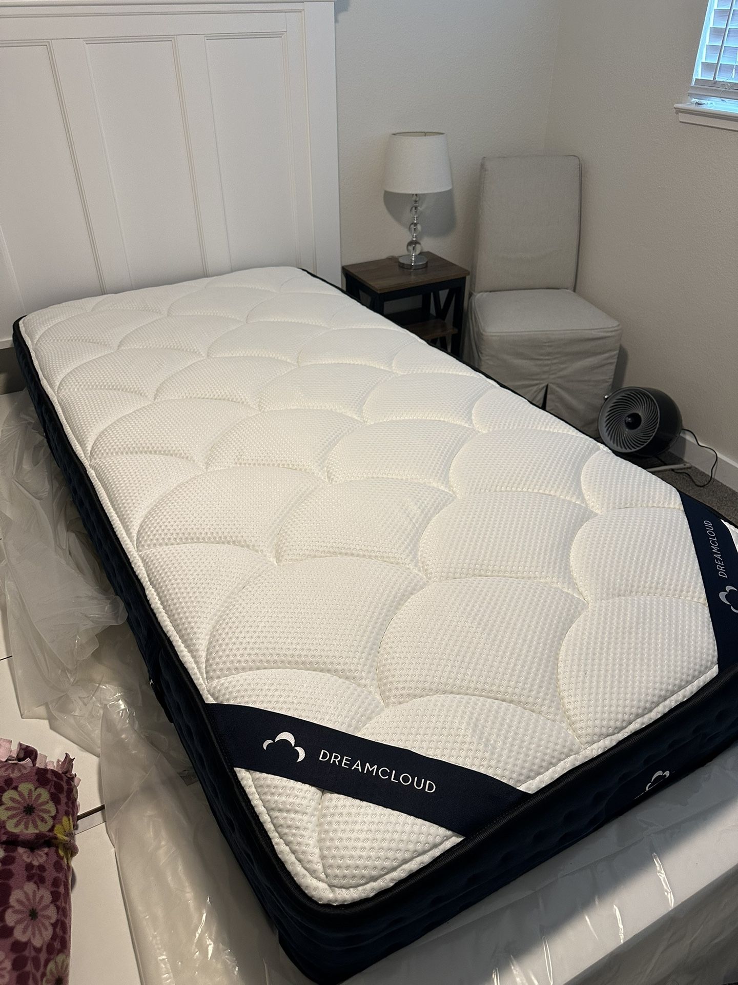 DreamCloud TwinXL Mattress