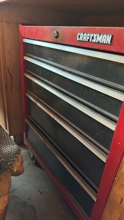 Craftsman toolbox on wheels approximately 2 1/2 to 3 feet five drawers pick up La Habra$90