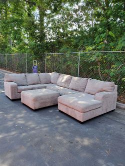 PENDING - Gray Sectional Sofa With Ottoman