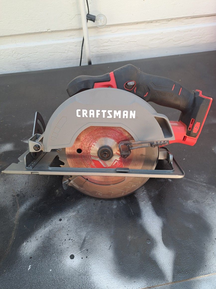 Craftsman Circular Saw ** No Battery**