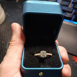 1.5 CT VVS1 Engagement Ring
