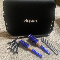 Brand New Dyson Brushes, Detangling, Combs, And Clips With Case