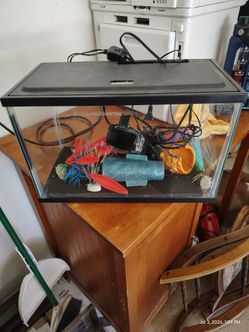 Fish Tank 10Gal No Leaks with heater and filter