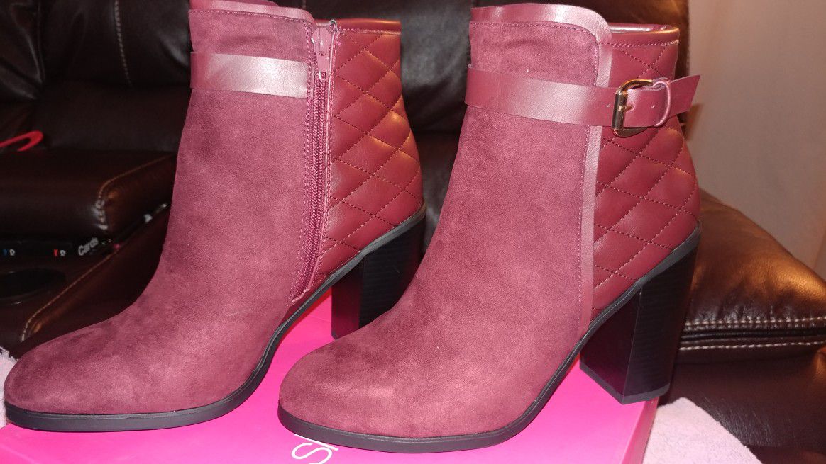 Suede & leather burgundy boots