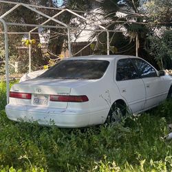 1999 Toyota Camry 