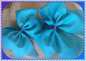 Cheer bows