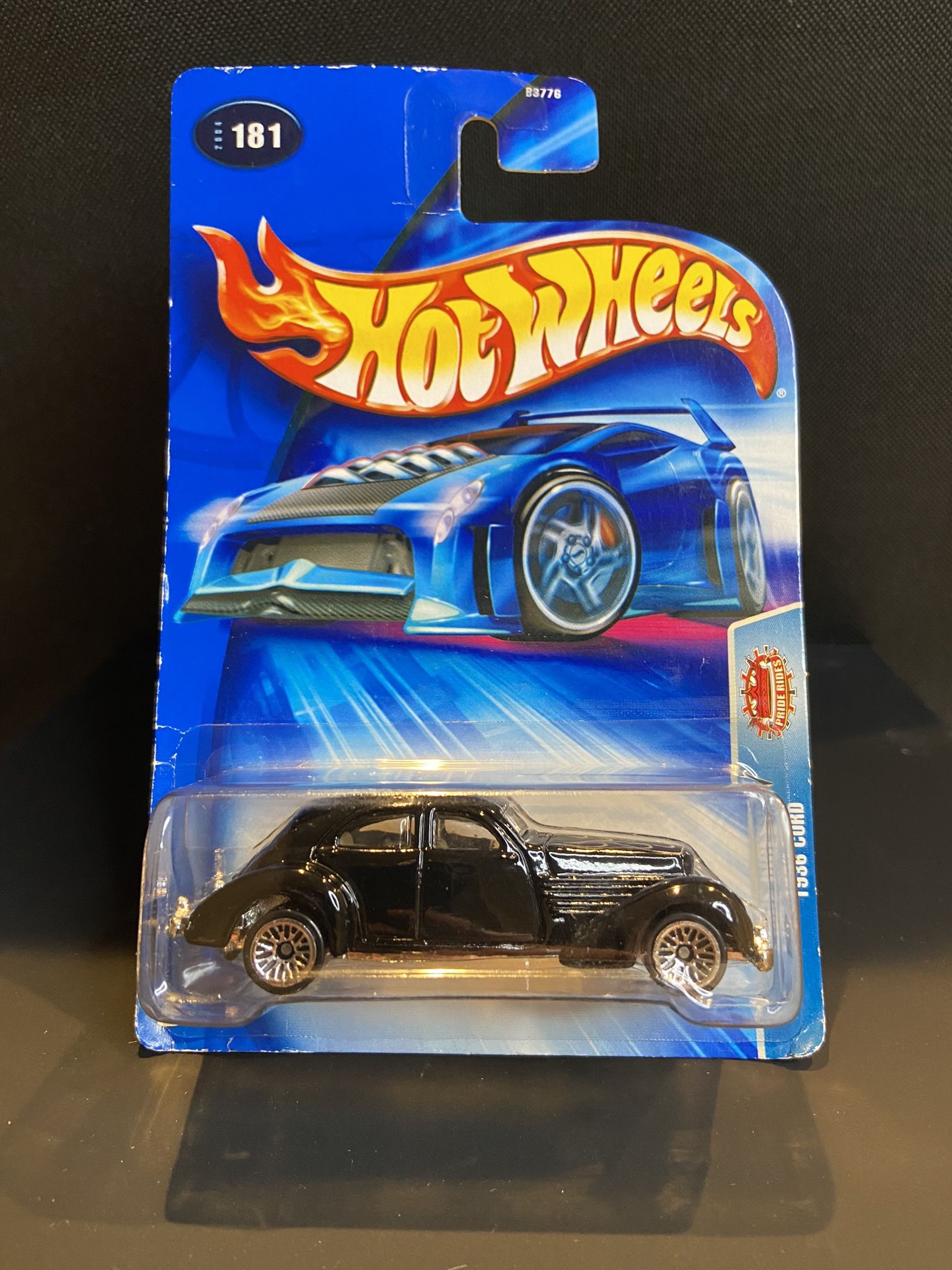 Hot Wheels “1939 CORD”