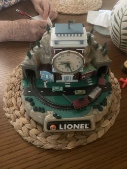 Town Hall Still Works