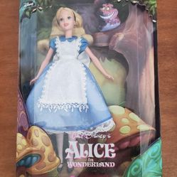 Walt Disney Alice and Wonderland Barbie .. for Sale in Tacoma, WA