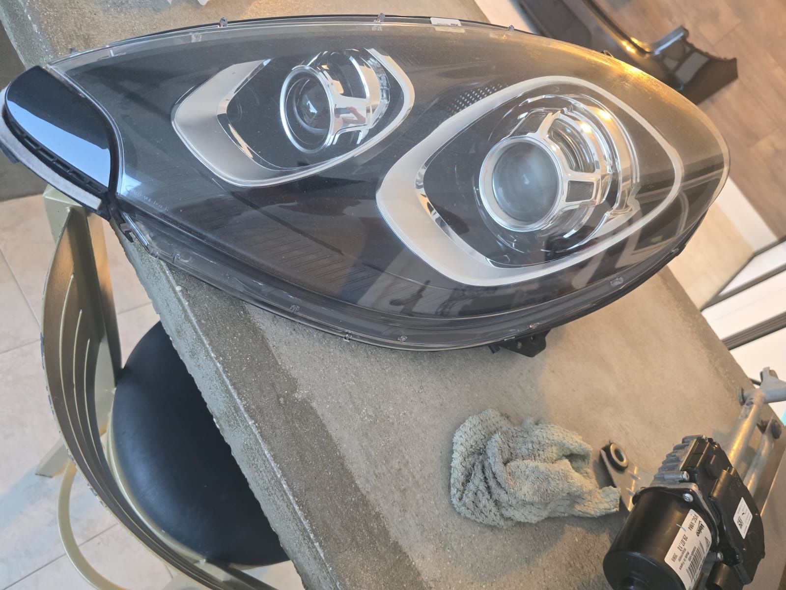Porsche Macan Headlights