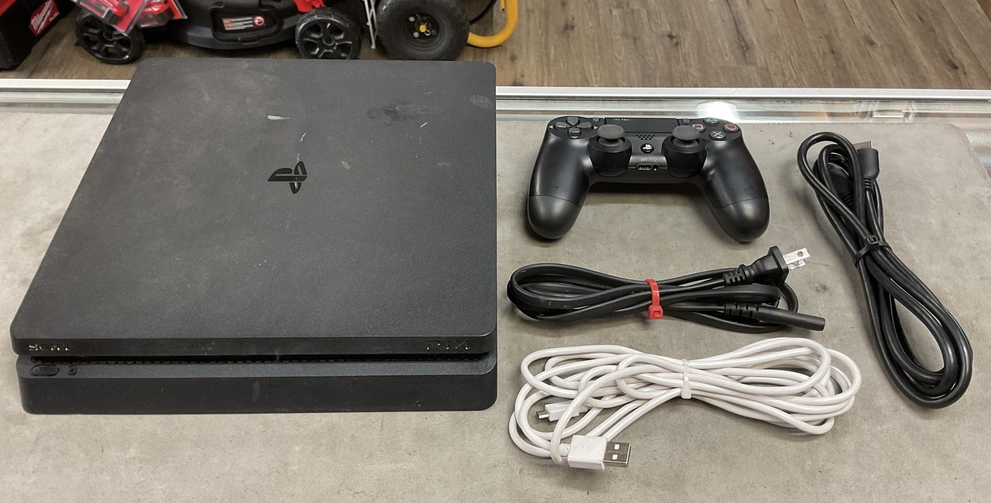 Sony PlayStation 4 Slim 500 GB Console Complete