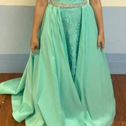 New With Tags High-quality Brand Satin Long Dress With Beautiful Lace Size 10 Elegant And Stylish $25 Check Out All Pictures Pick Up Only 