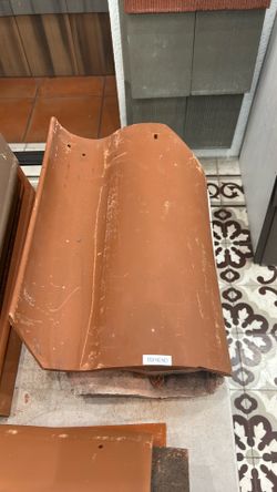 Trinidad, Altusa & Altusa Volcán Roof Tile