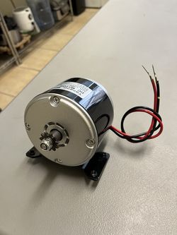 24V Brushed Permanent Magnet Electric Motor,350W 2700RPM,Reversible with 11 Teeth Sprocket