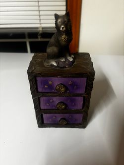 Wolf jewelry holder with drawers