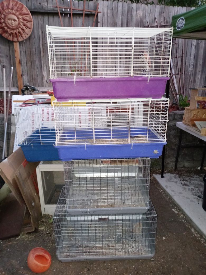Cages for rabbits or chickens