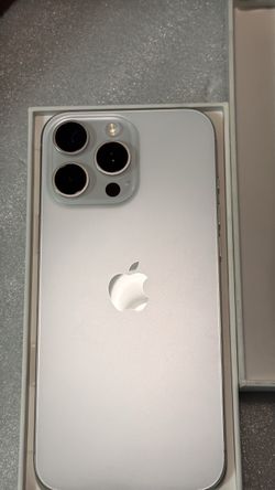 iPhone 16 PRO MAX Size Like New AT&T and Cricket