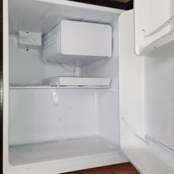 Mini Refrigerator 