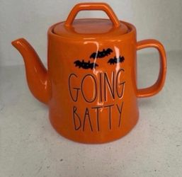 NEW RAE DUNN GOING BATTY TEAPOT