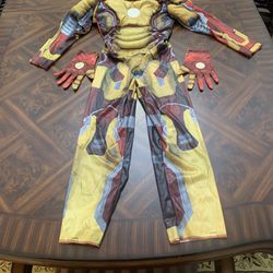 halloween costumes marvel Size Small