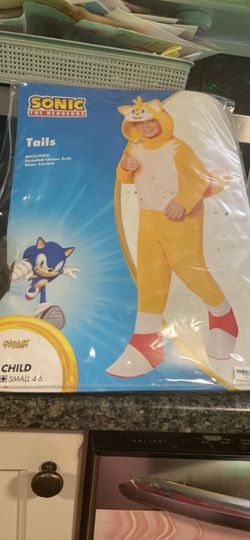 Sonic tails costume size small 4-6