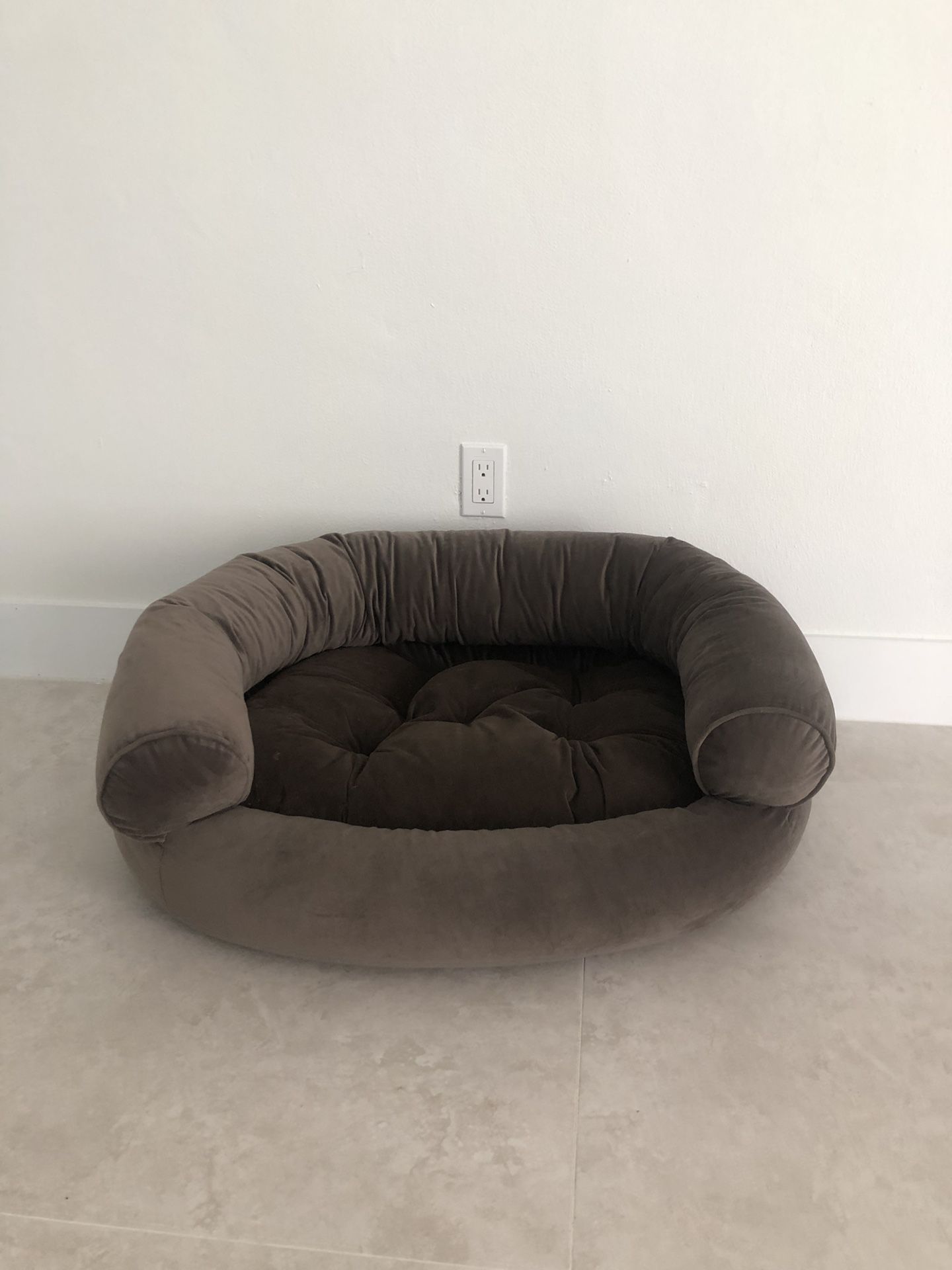 Comfy couch Pet bed