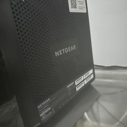 Netgear AC 1900 Cable Modem Router 