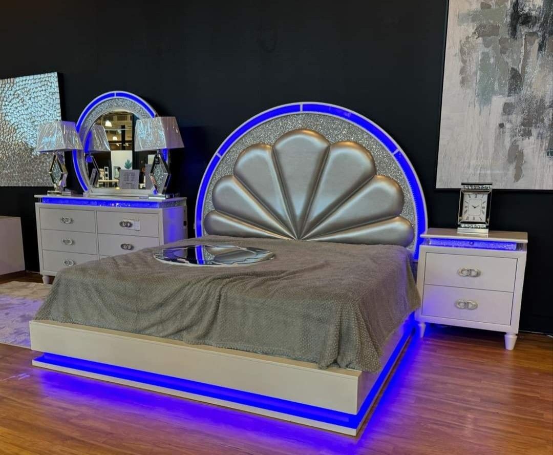 Bedroom set!!!Ask For Price!!!Preguntar Por Precio