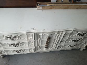 Solid wood dresser