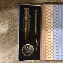 The Honey Bee Collector Dab Pen Glass