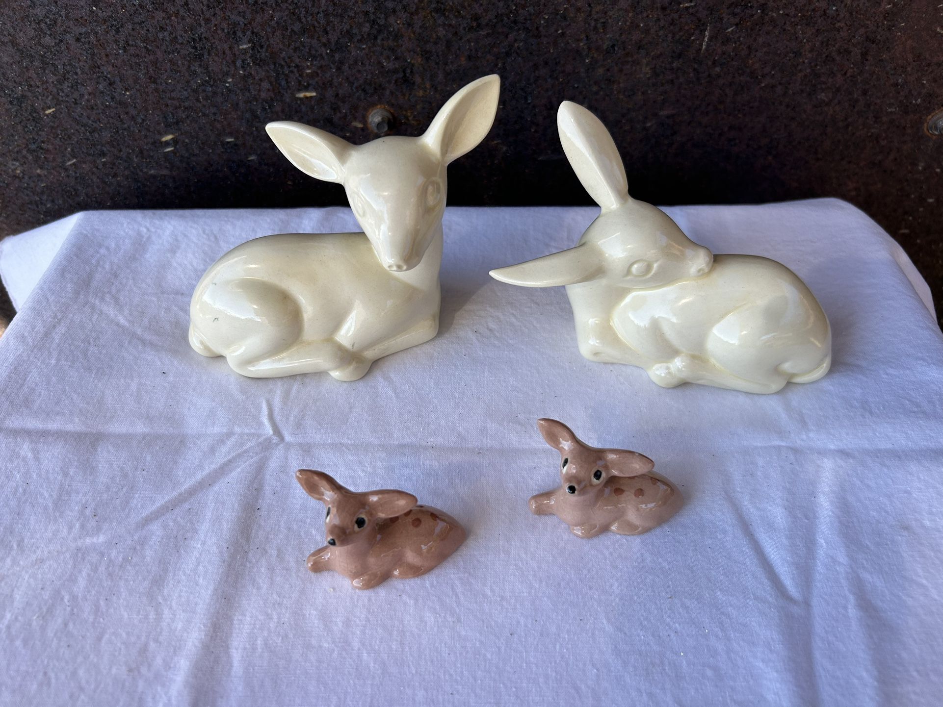 Cute Little Deer Family Figurines, Christmas Decorations.
