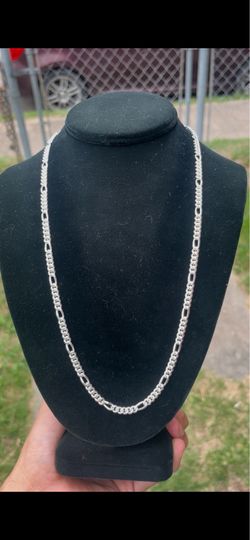 35 grams✨ Silver Figaro chain