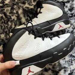 Jordan 9 Retro