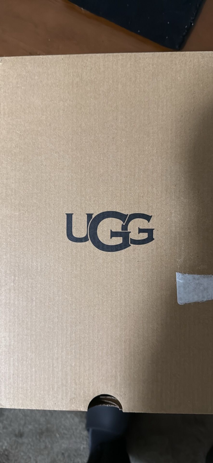 Girls uggs (New)