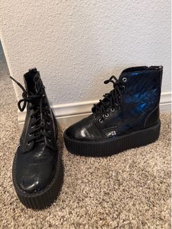 TUK Size 6 Boots