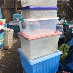 Craft Contaners with lids off for $20 Firm