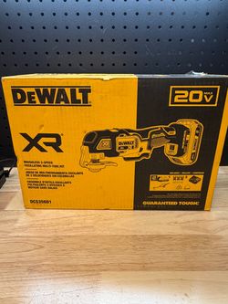 DeWalt XR 20V Brushless Oscillating Multi-Tool Kit