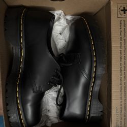 Dr Martens Womens Size 8